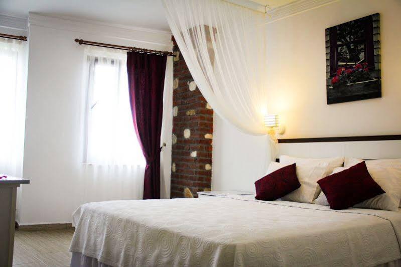 Lavinya Otel Bozcaada Bagian luar foto